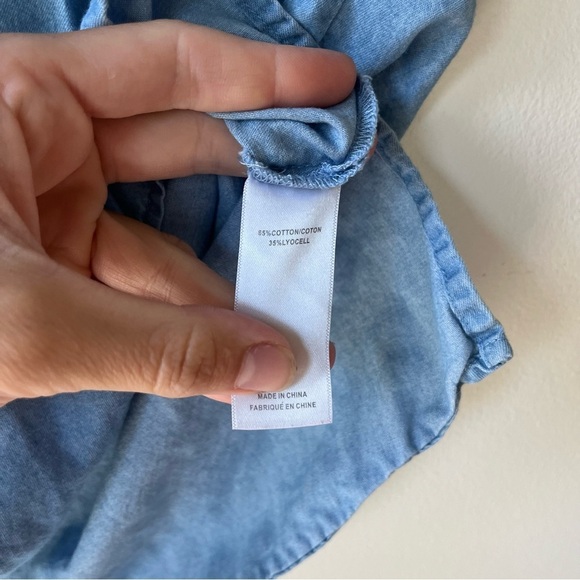 Cleo Light Blue Button Front Top XS | Casual Coastal Cowgirl Chambray Capsule - Picture 3 of 11